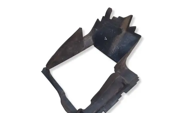 Audi Q7 4L Intercooler air channel guide 4L0117335F