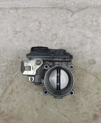 Mazda CX-3 Throttle valve PE0113640B