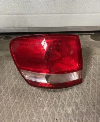 Toyota Avensis Verso Rear/tail lights 4435 7652