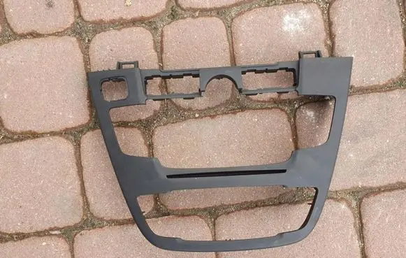 Opel Insignia A Radio/GPS head unit trim 22759486