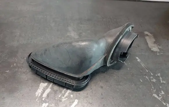 BMW 5 E39 Other engine bay part 8379621L 8379621 64318379621L