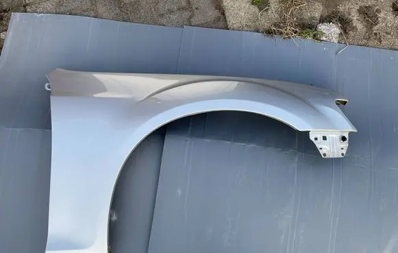 Chrysler 300C Fender