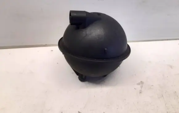 Audi A4 S4 B8 8K Vacuum air tank 054129808