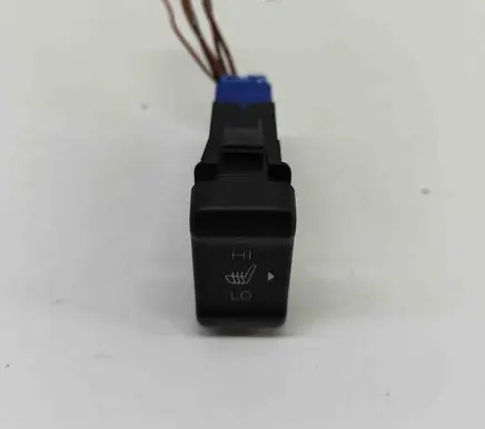 Isuzu D-Max Seat heating switch M26306 8981582141