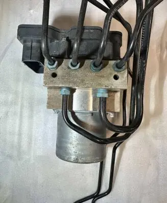 BMW 5 F10 F11 ABS Pump 6869403 6869404