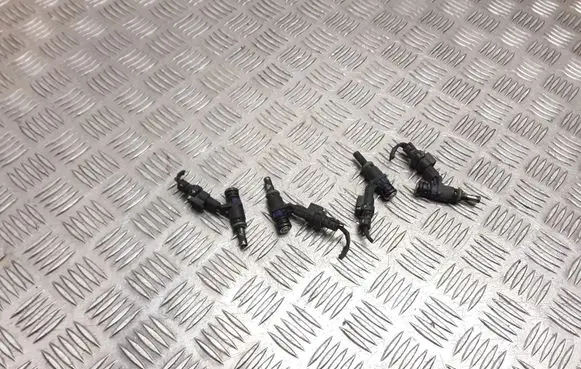Mercedes-Benz B W245 Fuel injectors set A0000788749