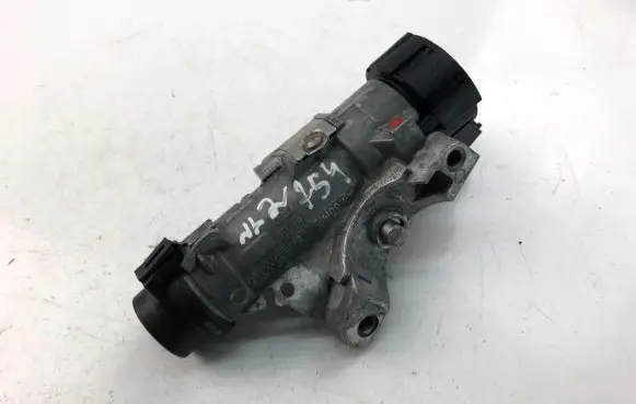 Opel Astra H Ignition lock 6R0905851B