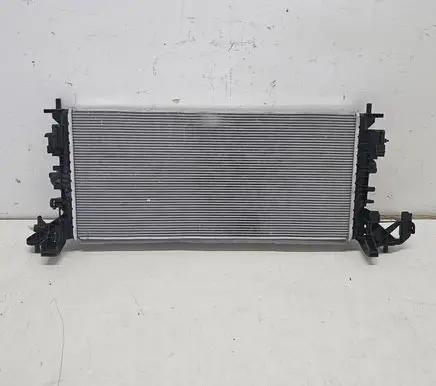 Opel Astra K Coolant radiator 39146897