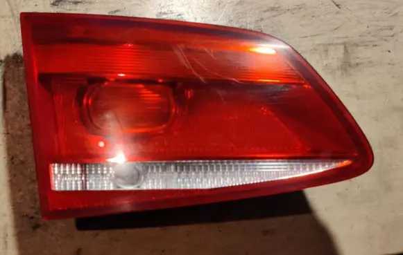 Volkswagen PASSAT B7 Tailgate rear/tail lights 3AF945093L 605621LH