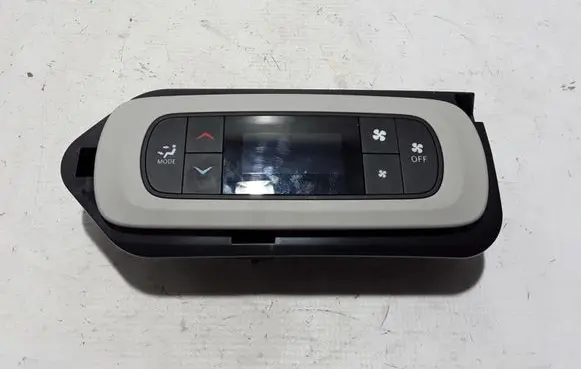 Chrysler Pacifica Air conditioner control unit module 68223336AF
