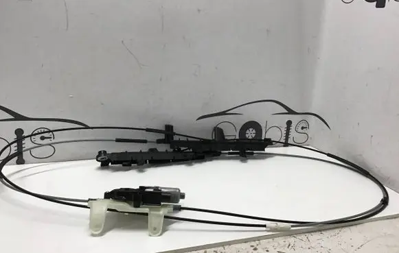 Volkswagen Touareg III Curtain motor 760863560A