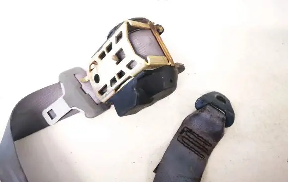 Peugeot 406 Rear seatbelt 00054863