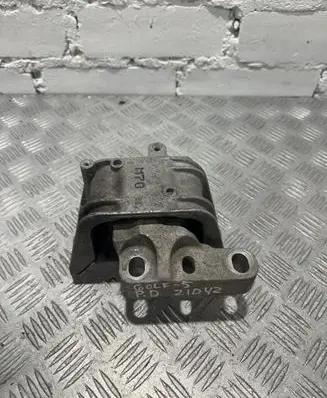 Volkswagen Golf VI Engine mount bracket 1K0199262