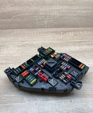 BMW 5 GT F07 Fuse module 9252812 925281201