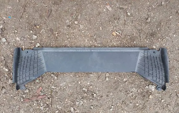 Mercedes-Benz G W463 2nd Gen Intercooler air channel guide A4635006502