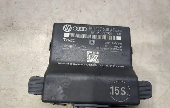 Audi A3 S3 8P Gateway control module 1K0907530AF 28403885 1K0907951