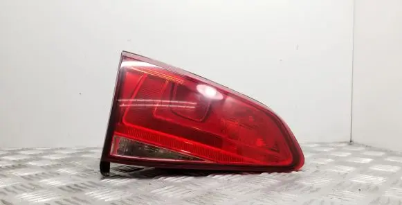 Volkswagen Golf VII Tailgate rear/tail lights 5G0945093AD