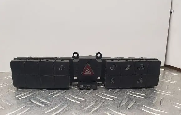 Mercedes-Benz C W203 Hazard light switch 2038701710