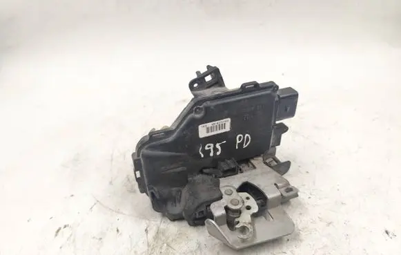 Audi A6 S6 C5 4B Front door lock 4B1837016G PA66302G