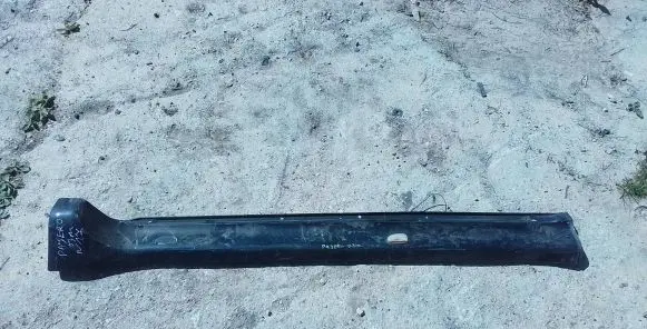 Mitsubishi Pajero Sill MR478769