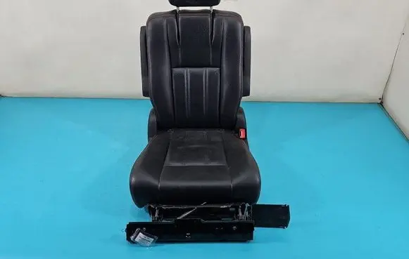 Dodge Caravan Second row seats IMPRK1431540