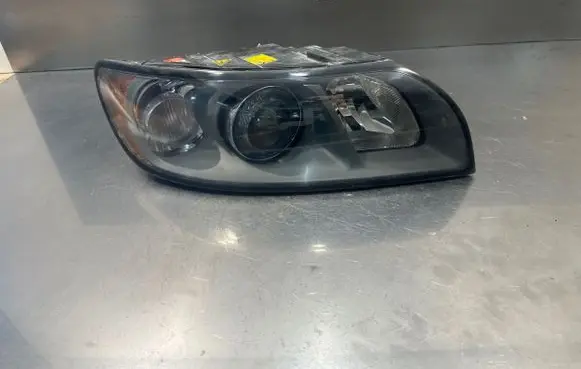 Volvo V50 Headlight/headlamp 30698890 0301198274
