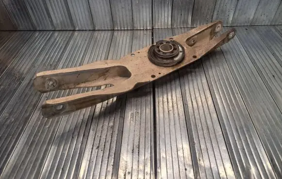 Mercedes-Benz B W246 W242 Rear control arm A2463520202