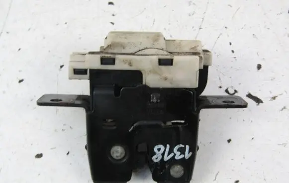 Renault Megane II Tailgate/trunk/boot lock/catch/latch 