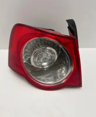 Volkswagen PASSAT B6 Rear/tail lights 275707 A7200