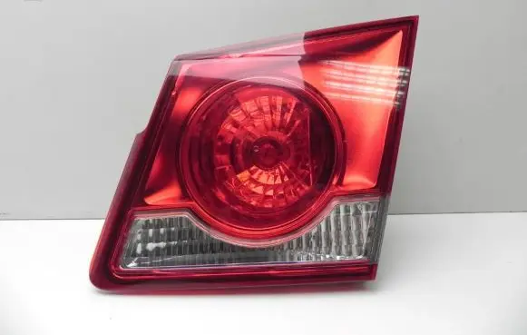 Chevrolet Cruze Rear/tail lights E1312406 A569