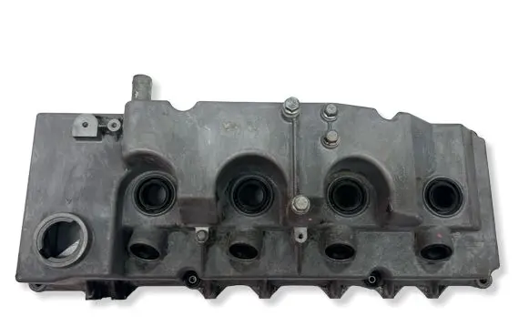 Mitsubishi Pajero Rocker cam cover ME204265 1035A718
