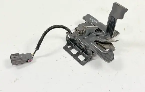 Cadillac Escalade Engine bonnet/hood lock/catch 15911804 15139168 15850357