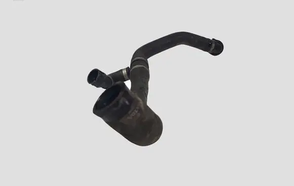 Volvo V40 Engine coolant pipe/hose