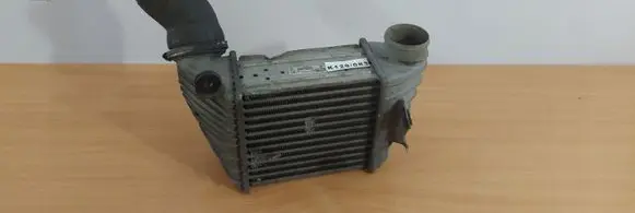Audi TT Mk1 Intercooler radiator 8L9145806B