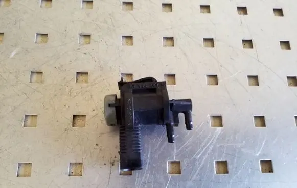 Audi A4 S4 B8 8K Other devices 1K0906283A