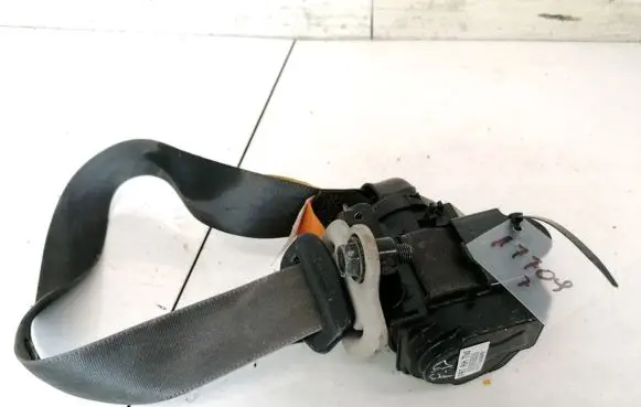 Opel Antara Front seatbelt