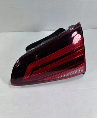 Volkswagen Golf VII Tailgate rear/tail lights