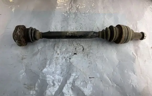 BMW 5 E39 Rear driveshaft 1229441
