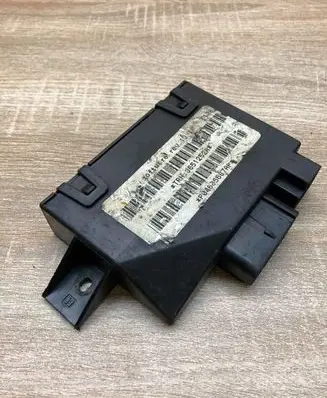 Chrysler Grand Voyager IV Tailgate/trunk control unit/module P04686687AP