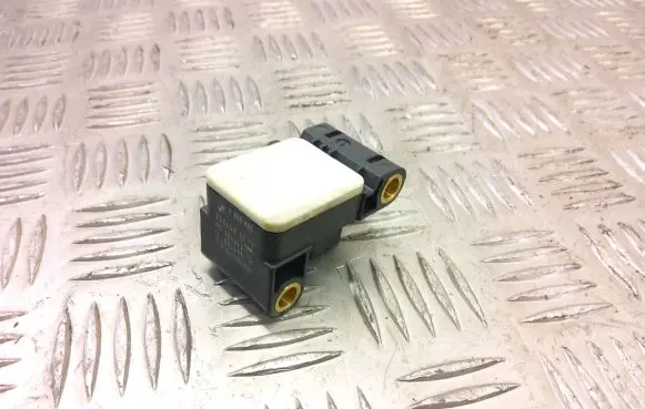 BMW 1 E82 E88 Airbag deployment crash/impact sensor 6956485