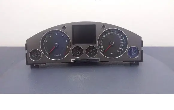 Volkswagen Phaeton Speedometer (instrument cluster) 3D0920880J