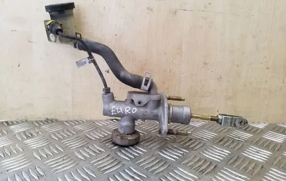 Nissan Almera N16 Clutch master cylinder