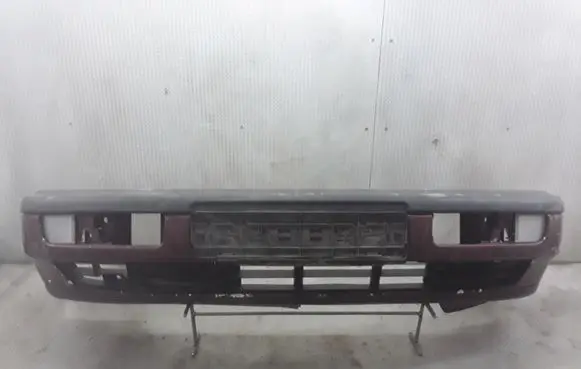 Volkswagen PASSAT B4 Front bumper 3A0807105