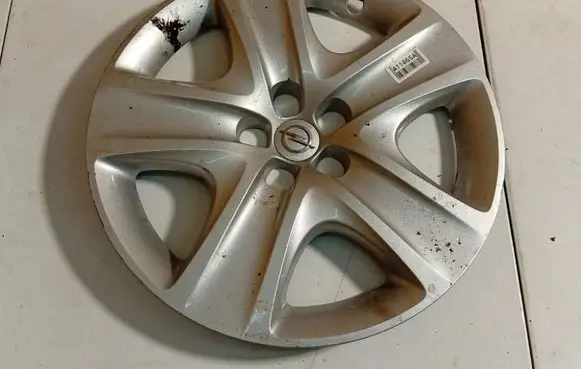 Opel Astra J R17 wheel hub/cap/trim 13286691