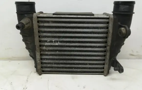 Audi A4 S4 B7 8E 8H Intercooler radiator 8E0145806Q 6021745