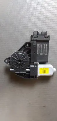 Volvo V90 Cross Country Rear door window regulator motor 32283266 966264102
