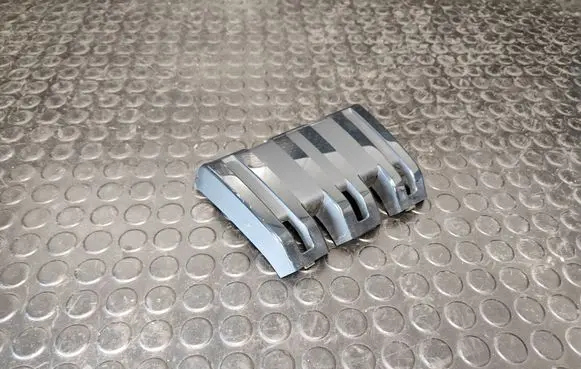 Skoda Kamiq Front bumper upper radiator grill 658853655