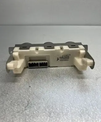 Nissan X-Trail T30 Climate control/heater control trim C6717