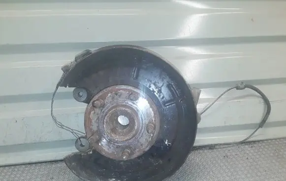 Opel Insignia A Rear wheel hub spindle/knuckle 