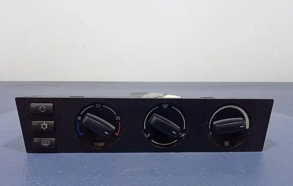 BMW 5 E39 Climate control unit 